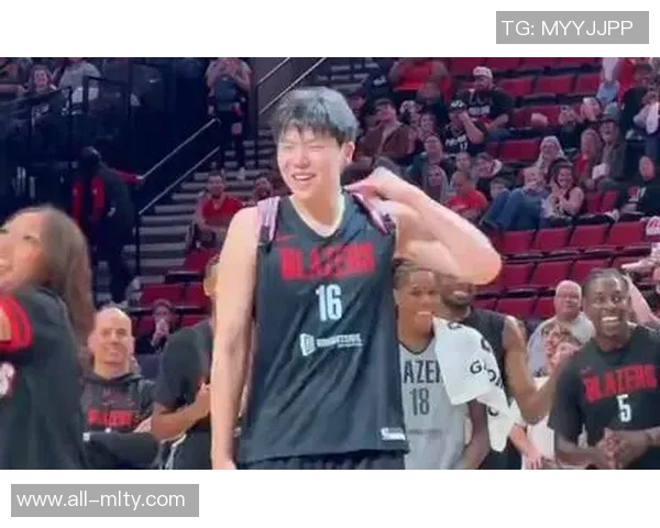 真男人的粉色选择杨瀚森分享书包抢购趣事